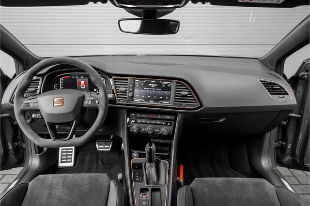 Seat LEON ST 2.0 TSI CUPRA 300 Kuipstoelen Virtual Cockpit Camera 19"