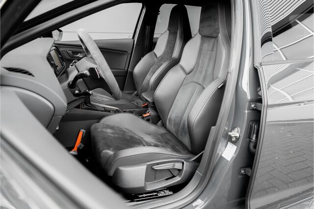 Seat LEON ST 2.0 TSI CUPRA 300 Kuipstoelen Virtual Cockpit Camera 19"