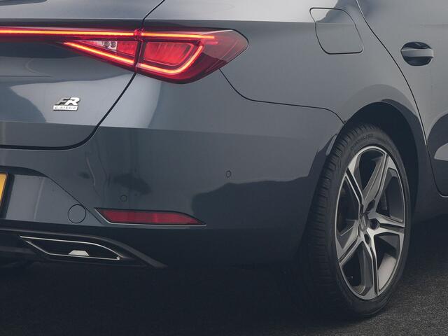 Seat LEON Sportstourer 1.4 TSI eHybrid FR Plug In Hybrid 204pk PHEV | Adaptive Cruise | Virtual | Camera | Keyless | Stuur & Stoelverwamring | 18"L.M | Apple Carplay | BLIS |