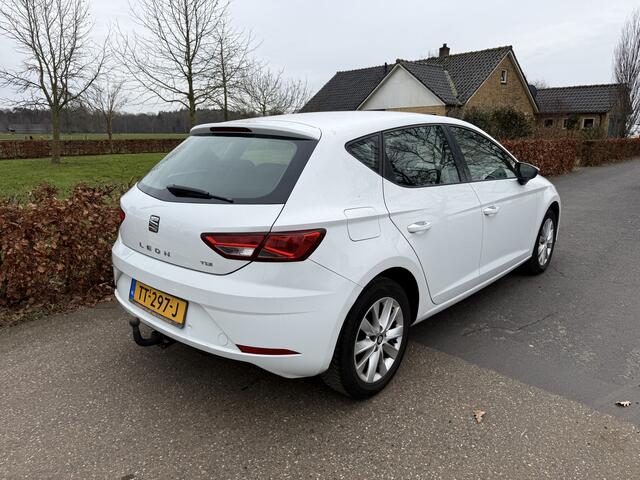 Seat LEON 1.6 TDI Style CLIMA/NAVI BJ 2017
