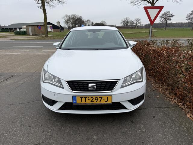 Seat LEON 1.6 TDI Style CLIMA/NAVI BJ 2017