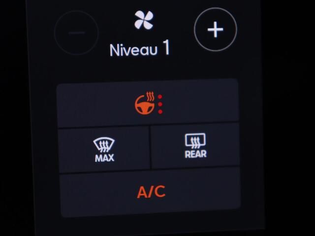 Seat LEON 1.0 TSI FR Launch Edition | Panoramadak | Trekhaak | Stoelverwarming | Camera | Carplay | Navigatie | Sfeerverlichting | Adaptive cruise | Keyless | Full LED | Dodehoek detectie