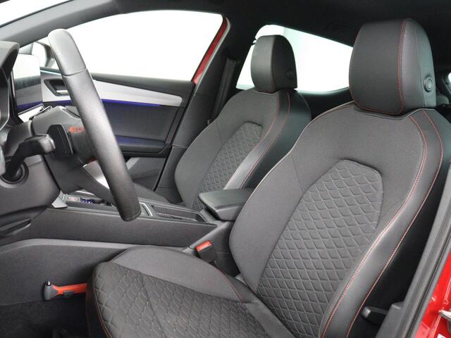 Seat LEON 1.5 eTSI FR Launch Edition | Stoelverwarming | Adaptive cruise | Carplay | Camera | Beats Pack | Sfeerverlichting | Navigatie | Keyless | Stuurverwarming | Navigatie