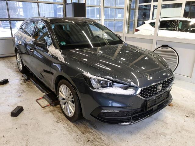 Seat LEON Sportstourer 1.4 TSI eHybrid 204pk PHEV Xcellence / Camera / Stoelverwarming / Navigatie