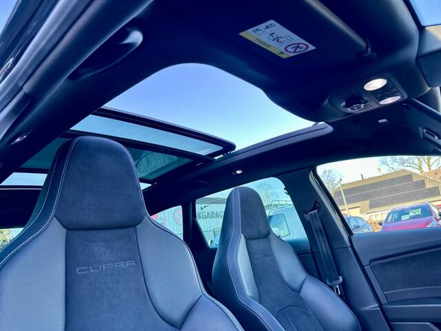 Seat LEON ST 2.0 TSI Cupra 300 4Drive Brembo Sportstoelen Pano