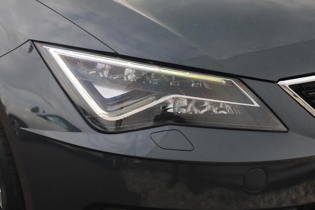 Seat LEON ST 1.0 TSI Style Ultimate Edition Trekhaak Virtual Cockpit Beats Audio Navigatie Achteruitrijcamera Clima Cruise Stoelverwarming