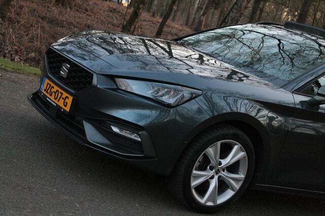 Seat LEON Sportstourer 1.4 TSI eHybrid PHEV FR | Pano | ACC | Keyless