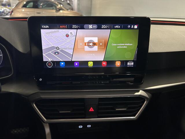 Seat LEON Sportstourer 1.5 eTSI FR Launch Edition | Panoramadak | Trekhaak | Navigatie | All-season banden |