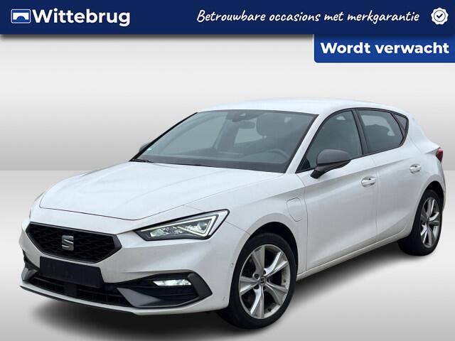 Seat LEON 1.4 TSI eHybrid PHEV 204PK FR Business Intense / Achteruitrijcamera / Stuur + Stoelverwarming / LED / Keyless / Digitale Cockpit