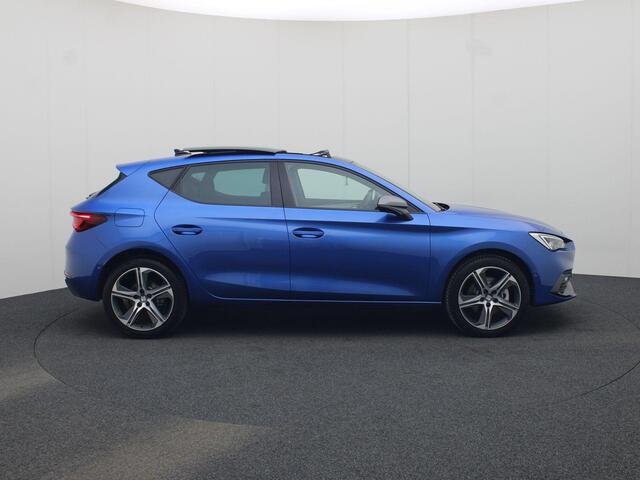 Seat LEON 1.5 TSIe-Hybrid 150kW/204PK FR PHEV First Edition · Panoramadak · Navigatie · Apple/Android Car Play · Stoelverwarming 3 Garantie t/m 27-12-2028 of 100000km