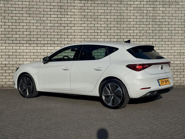Seat LEON 1.4 TSI eHybrid PHEV FR | Adaptive Cruise Control | Stoelverwarming | Navigatie | DAB+ |