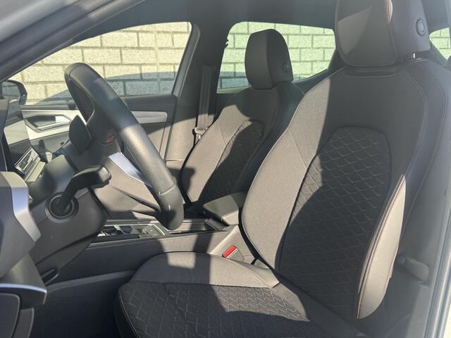 Seat LEON 1.4 TSI eHybrid PHEV FR | Adaptive Cruise Control | Stoelverwarming | Navigatie | DAB+ |