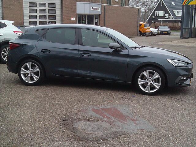 Seat LEON 1.0 TSI FR Launch Edition Staat in Hardenberg