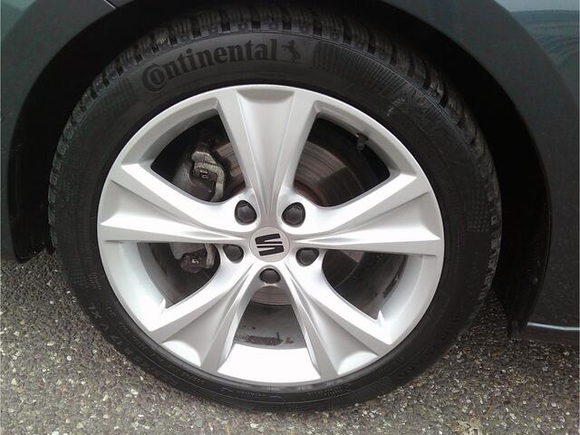 Seat LEON 1.0 TSI FR Launch Edition Staat in Hardenberg