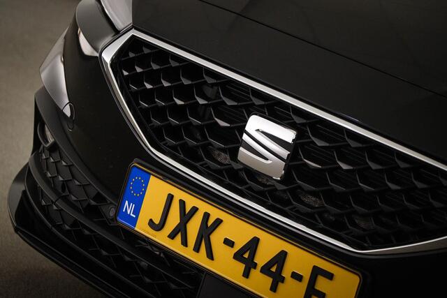 Seat LEON Sportstourer 1.5 eTSI Style Business Intense | LED | DAB | SMARTLINK | CAMERA