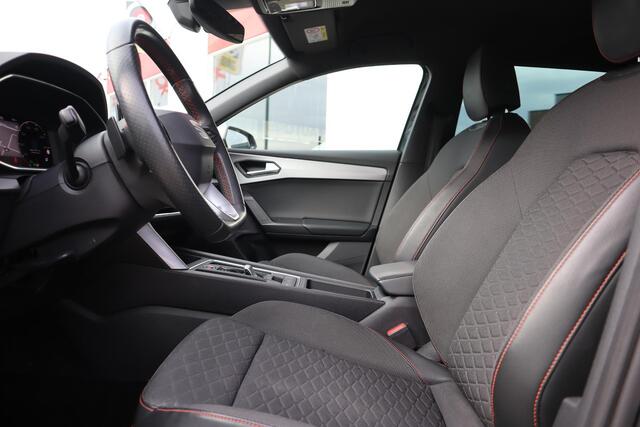 Seat LEON SPORTSTOURER 1.5 eTSI FR BUSINESS INTENSE CARPLAY|ADAPT CRUISE|TREKHAAK|STOEL/STUUR VERW