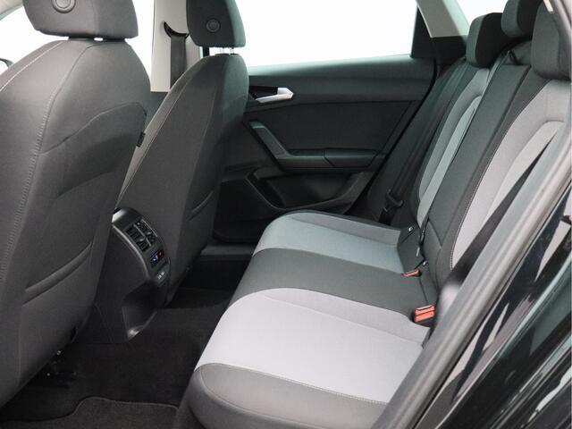 Seat LEON Sportstourer 1.0 TSI Style Business Intense/ lage km!