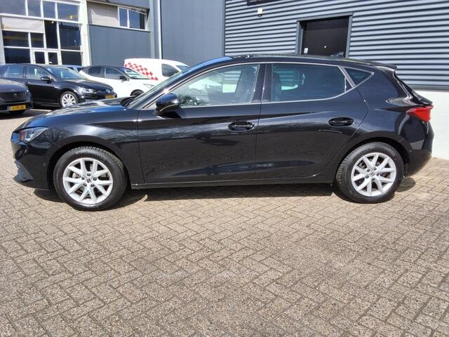 Seat LEON 1.0 TSI Style Business Intense NL Auto. Camera, trekhaak