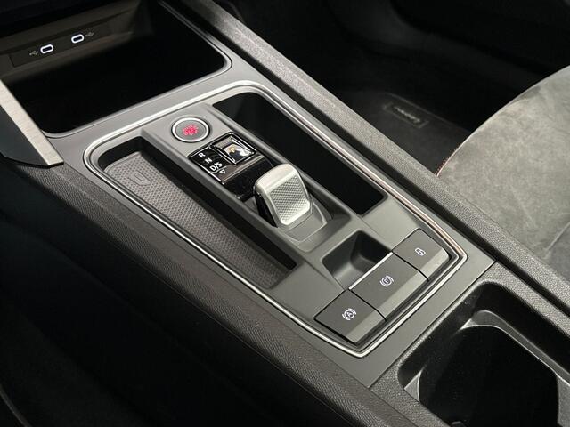 Seat LEON 1.4 TSI eHybrid PHEV FR Automaat 204Pk (GROOT NAVI, APPLE CARPLAY, SCHUIFDAK, MEMORY SEAT, ADAPTIVE CRUISE, CAMERA, LM VELGEN, NIEUWE APK, NIEUWSTAAT)