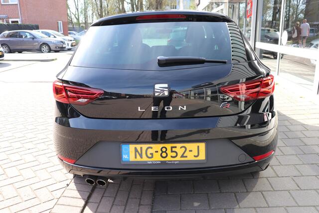 Seat LEON 1.4 EcoTSI FR Navigatie, Full-led.