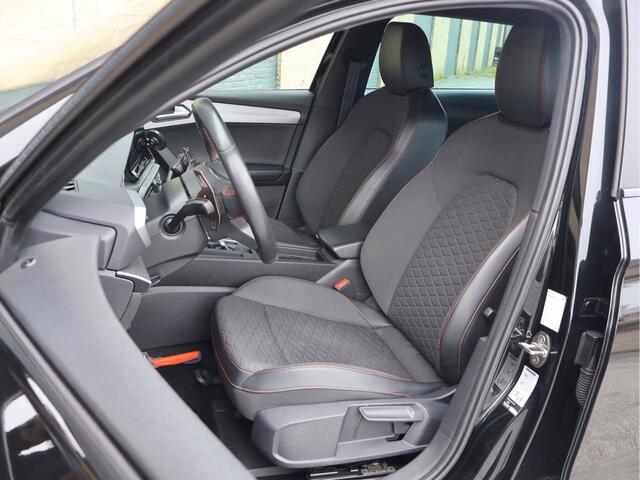 Seat LEON Sportstourer 1.5 eTSI FR Automaat | Haak | ACC | Virtual | Navi | LED | BTW