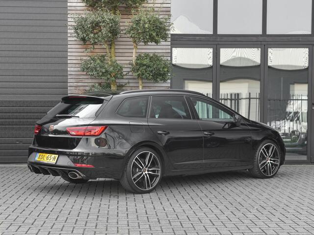 Seat LEON ST 2.0 TSI CUPRA Schaalstoelen, Cruise control adaptief, Panoramadak, Beats audio, 19 inch velgen