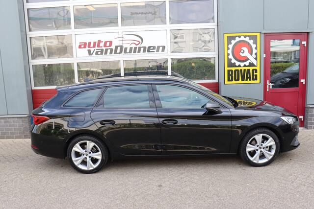 Seat LEON Sportstourer 1.5 eTSI FR Launch Edition O.a: Clima, Navi, ACC, Carplay, PDC, Stoelverw, Etc. All-in prijs!