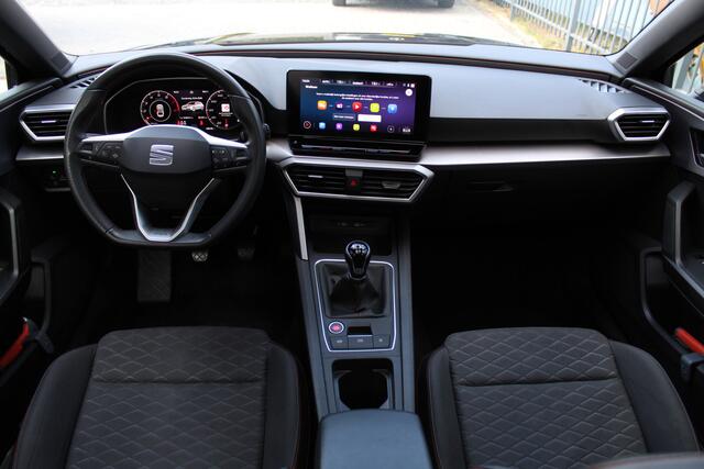 Seat LEON Sportstourer 1.0 TSI FR Business Intense | Panoramadak | Trekhaak