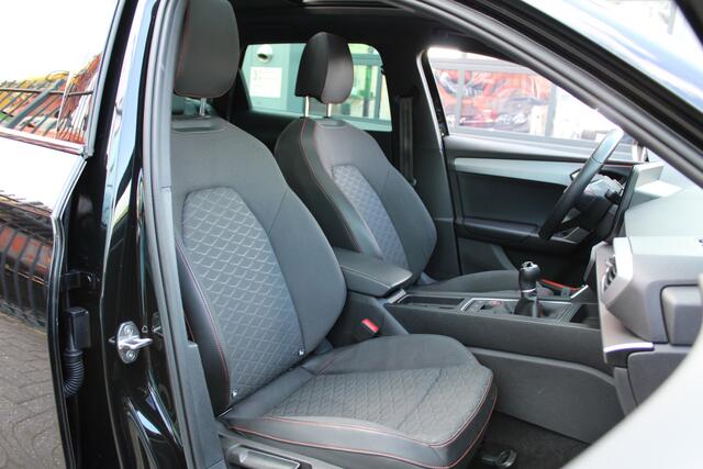 Seat LEON Sportstourer 1.0 TSI FR Business Intense | Panoramadak | Trekhaak