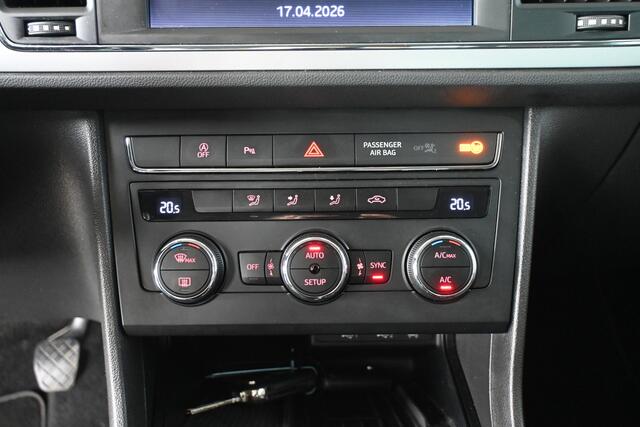 Seat LEON 1.5 TSI Style Ultimate Edition Clima Navigatie Cruise Control 1e Eigenaar Rijklaarprijs! Inruil Mogelijk!