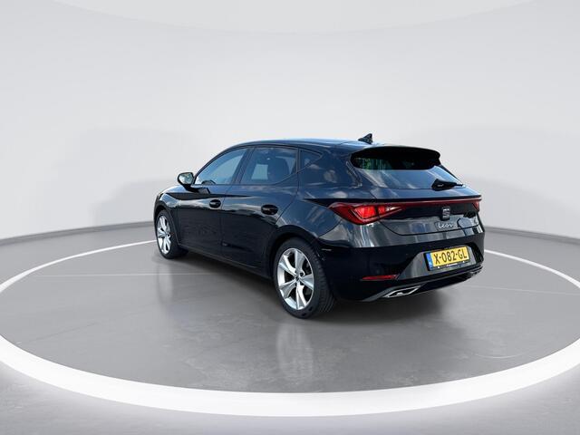 Seat LEON 1.0 TSI FR 110pk FR · Apple/Android Car Play · Camera · Elekt. inklapbare spiegels · Navigatie · Adaptive Cruise Control · Garantie t/m 10-11-2027 of 100.000km