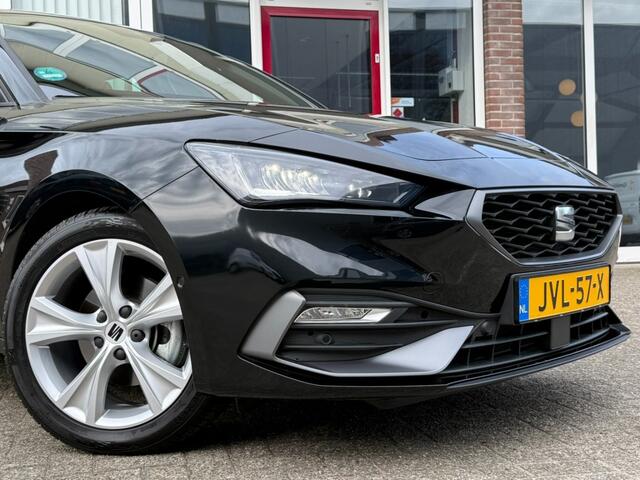 Seat LEON 1.5 eTSI FR Business Intense 150 PK Automaat I Camera I Adaptive Cruise I LED I Stoel/stuurverw