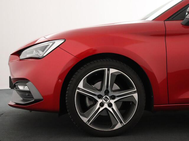 Seat LEON 1.5 eTSI FR Launch Edition | Beats Audio | Adaptief Cruise Control | Achteruitrijcamera!