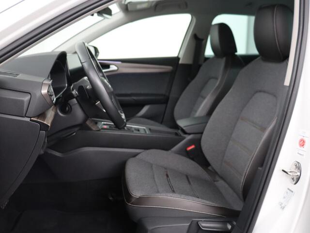 Seat LEON 1.4 TSI eHybrid PHEV Xcellence | SOH 92% | Stoelverwarming | Trekhaak | Adaptive cruise | Carplay | Stuurverwarming | Navigatie | Keyless | Full LED | Sfeerverlichting | Plug In