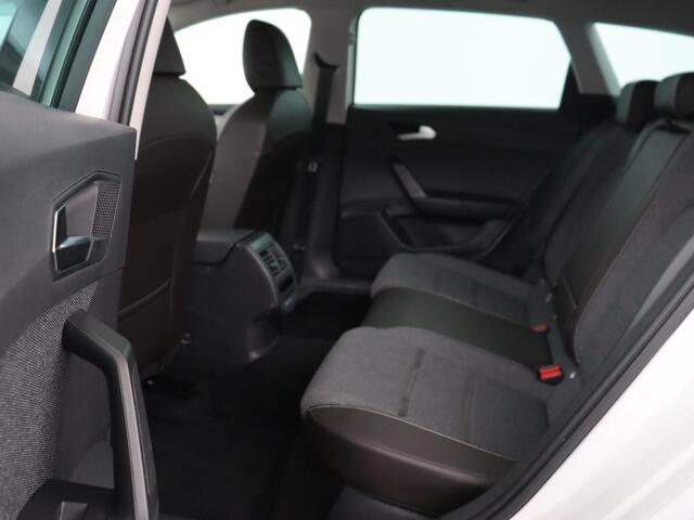 Seat LEON 1.4 TSI eHybrid PHEV Xcellence | SOH 92% | Stoelverwarming | Trekhaak | Adaptive cruise | Carplay | Stuurverwarming | Navigatie | Keyless | Full LED | Sfeerverlichting | Plug In