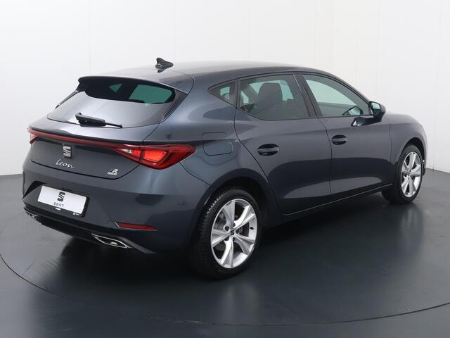 Seat LEON 1.5 TSI e-Hybrid FR PHEV First Edition | 204 PK | SoH 100% | Automaat | Dodehoek detectie | Adaptive cruise control | Apple Carplay/Android Auto |