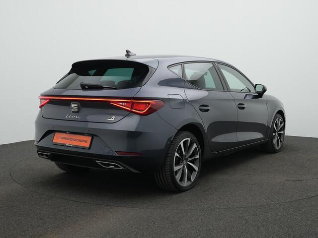 Seat LEON 1.4 TSI eHybrid 204 pk PHEV FR Business Intense | Achteruitrijcamera | Stuur-/stoelverwarming | Adaptive Cruise | Navigatie