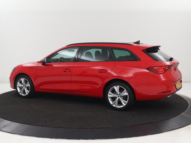Seat LEON 1.4 TSI eHybrid PHEV FR | SOH 97,5% | Stoelverwarming | Adaptive cruise | Sfeerverlichting | Navigatie | Parkeerhulp | Full LED | Stuurverwarming | Bluetooth | Plug In