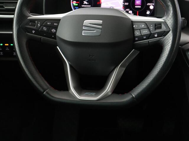 Seat LEON 1.4 TSI eHybrid PHEV FR | SOH 97,5% | Stoelverwarming | Adaptive cruise | Sfeerverlichting | Navigatie | Parkeerhulp | Full LED | Stuurverwarming | Bluetooth | Plug In