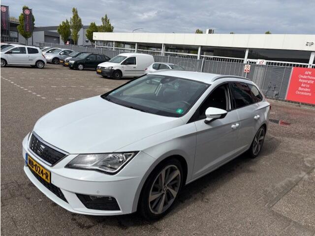 Seat LEON ST 1.0 EcoTSI Style Business Intense DEALERONDERHOUDEN * 3 EIGENAAR * NIEUWE DISTR. MET WATERPOMP.
