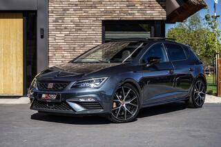 seat-leon-cupra-edition-silver-pano