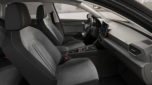 Seat LEON Sportstourer 1.5 eTSI 116 7DSG Style Business Intense | Achteruitrijcamera | Automatisch dimmende binnenspiegel | Donker getinte ruiten achter (vanaf B-stijl)