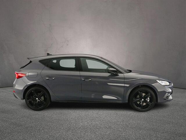 Seat LEON FR Business 1.5 TSI eHybrid 204pk DSG Automaat Adaptive cruise control, Achteruitrijcamera, LED matrix koplampen, Navigatie, Stuurwiel verwarmd, Black pack