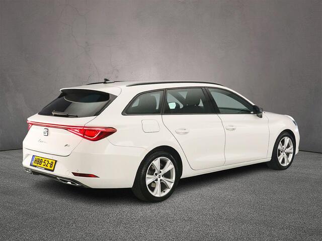 Seat LEON Sportstourer FR 1.5 TSI 115pk Cruise control, Parkeersensoren, App connect, LED koplampen, Airco, DAB, Radio, Bluetooth