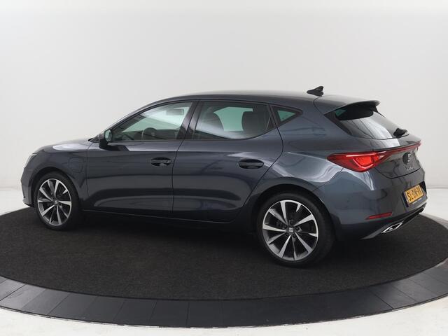 Seat LEON 1.4 TSI eHybrid PHEV FR | SOH 91,2% | Stoelverwarming | Adaptive cruise | Navigatie | Sfeerverlichting | Keyless | Stuurverwarming | Camera | 18'' | Full LED | Digital Cockpit | Plug In