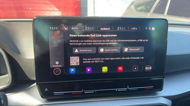 Seat LEON Sportstourer 1.5 eTSI FR Launch Edition SFEER / KEYLESS / STOELVERW / STUURVERW / TREKHAAK / FULL LED / CARPLAY / PDC