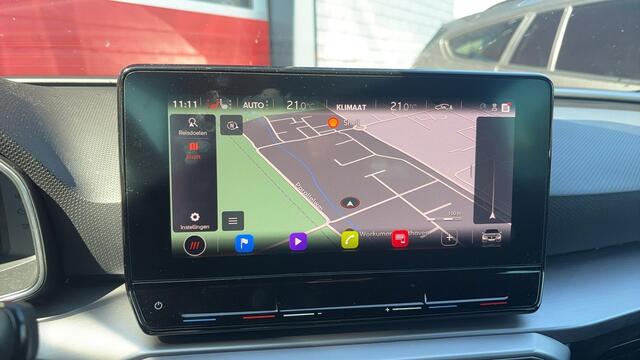 Seat LEON Sportstourer 1.5 eTSI FR Launch Edition SFEER / KEYLESS / STOELVERW / STUURVERW / TREKHAAK / FULL LED / CARPLAY / PDC