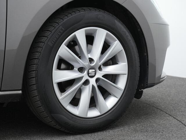 Seat LEON 1.0 EcoTSI 115 pk DSG Style Business Intense | Navigatie | Parkeersensoren voor/achter