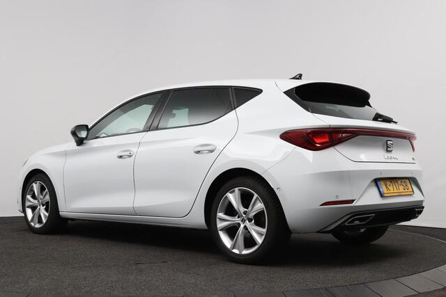 Seat LEON 1.0 TSI FR Launch Edition | Carplay/Android Auto | Stoel & Stuur Verwarming | Camera |