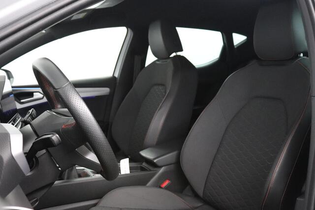 Seat LEON 1.0 TSI FR Launch Edition | Carplay/Android Auto | Stoel & Stuur Verwarming | Camera |